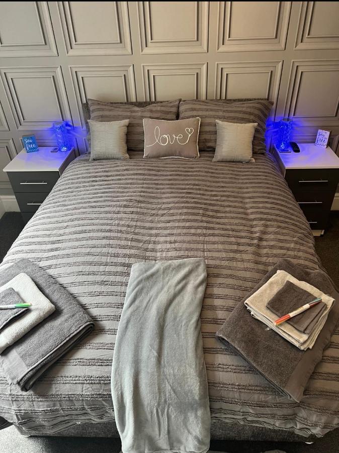 Sea View Lavish Apartment Sky Tv Whirlpool Bath Huge Balcony Newly Refurbished Bridlington Luaran gambar