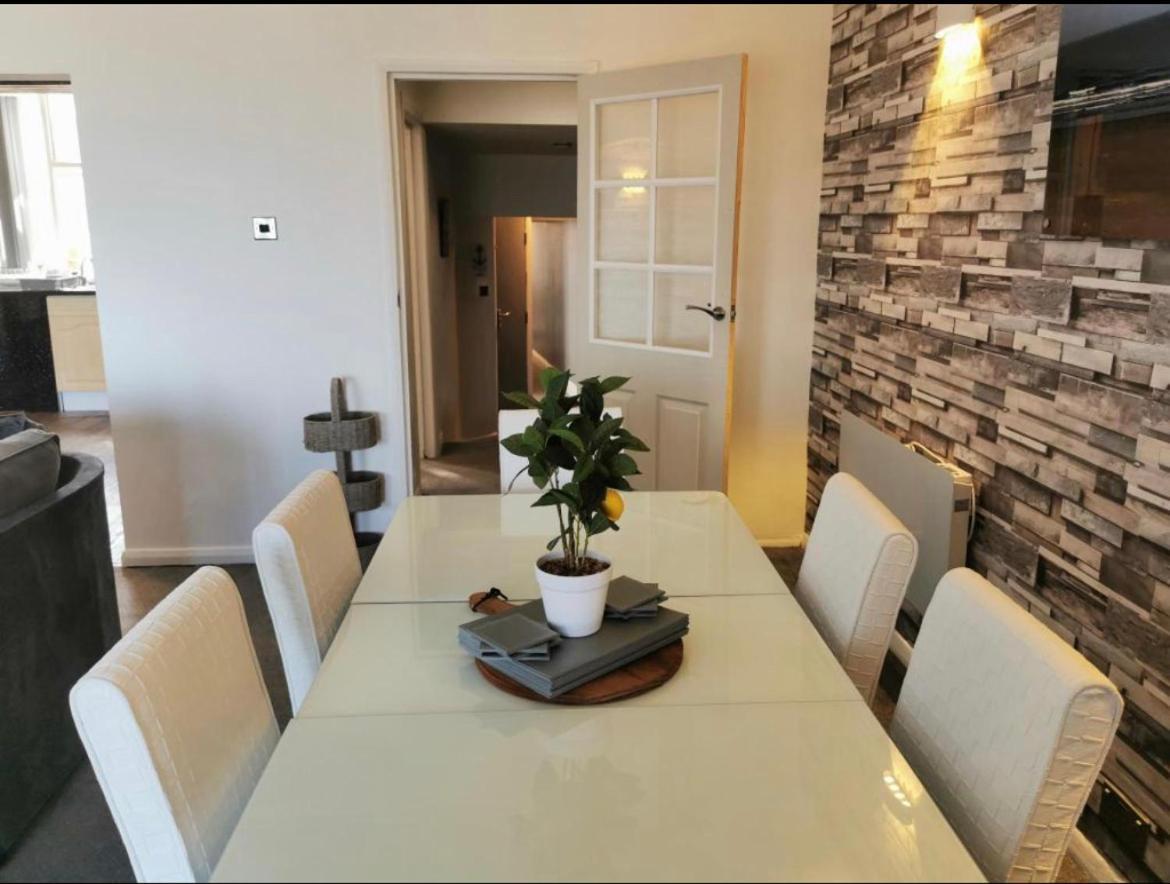 Sea View Lavish Apartment Sky Tv Whirlpool Bath Huge Balcony Newly Refurbished Bridlington Luaran gambar